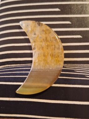 Crescent Moon Stone Accent - Yellow Brown Marbled